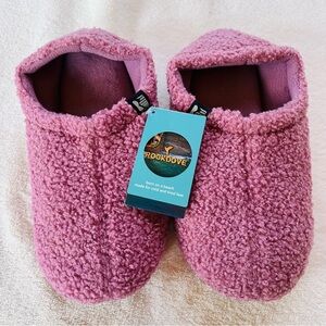 ROCKDOVE SHERPA SLIPPERS MAUVE SOFT PINK SIZE 8 NWT RUBBER BOTTOM